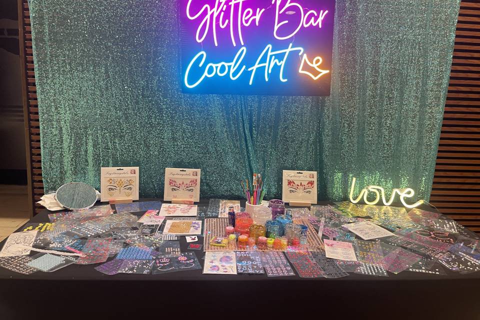 Glitter bar stand