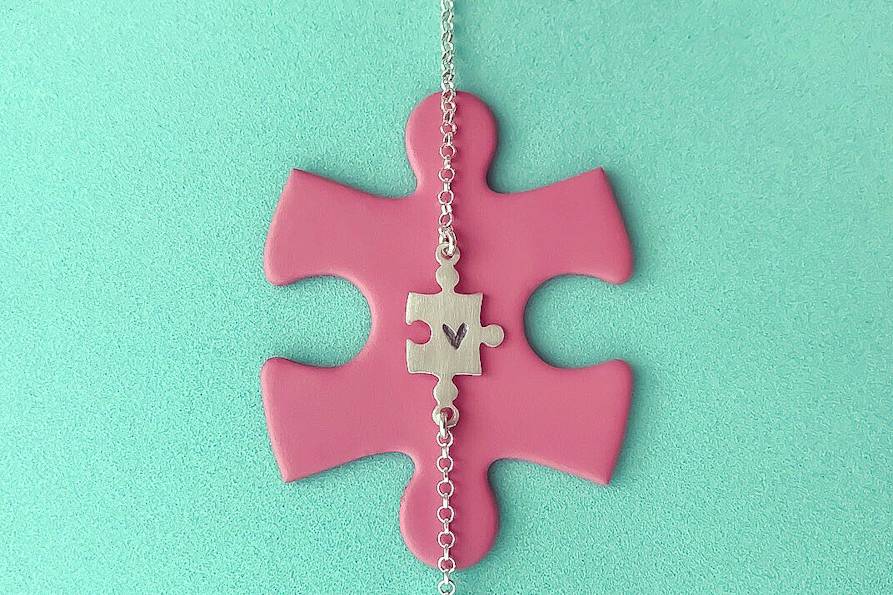 Pulsera puzzle con corazón