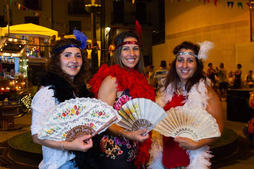 Foto de las señoritas a color