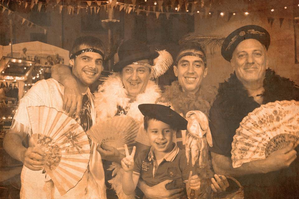 Foto de grupo en sepia