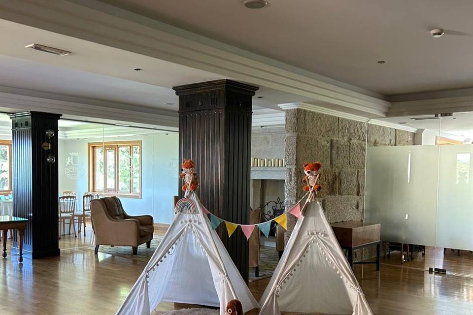Tipis blancos