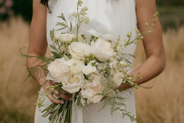 Ramo de novia blanco de estilo