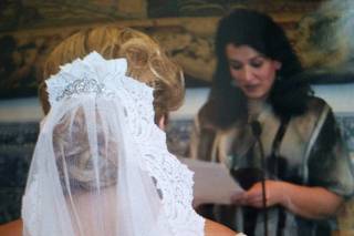 Almudena - Oficiante de ceremonias