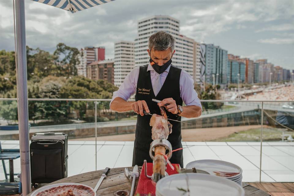 Amares Gastronomía - NH Gijón