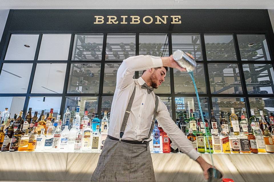 Bar bribone