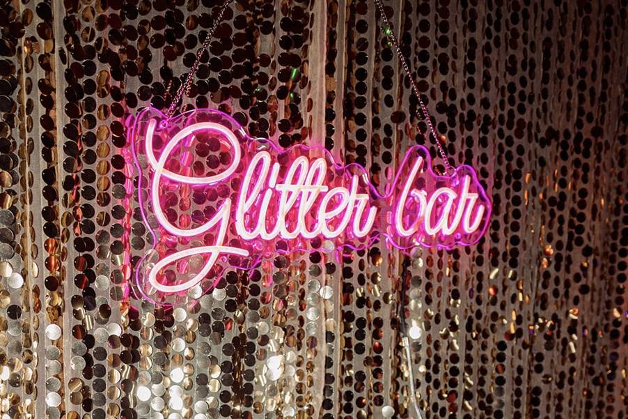 Glitter bar