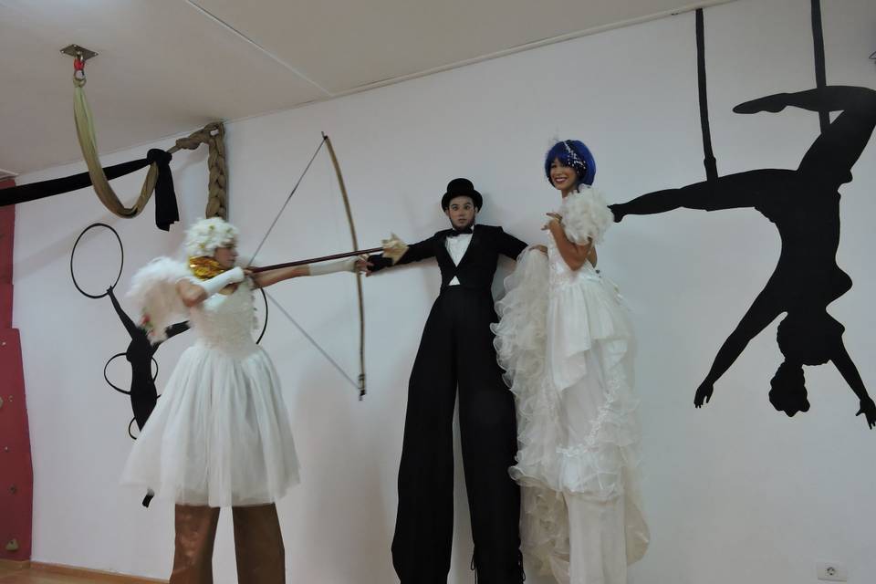Cupido y novios
