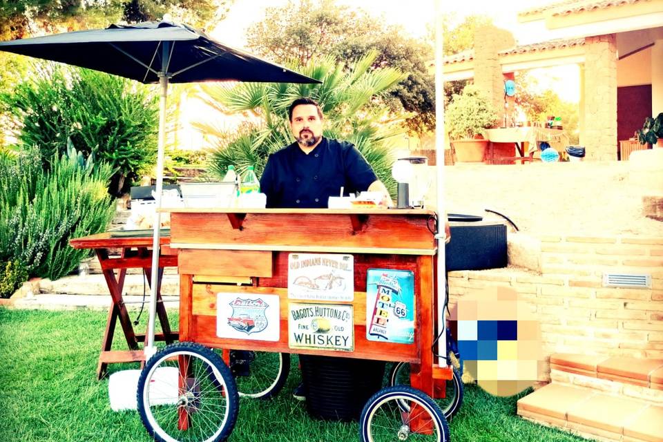 Carrito de madera estilo vintage