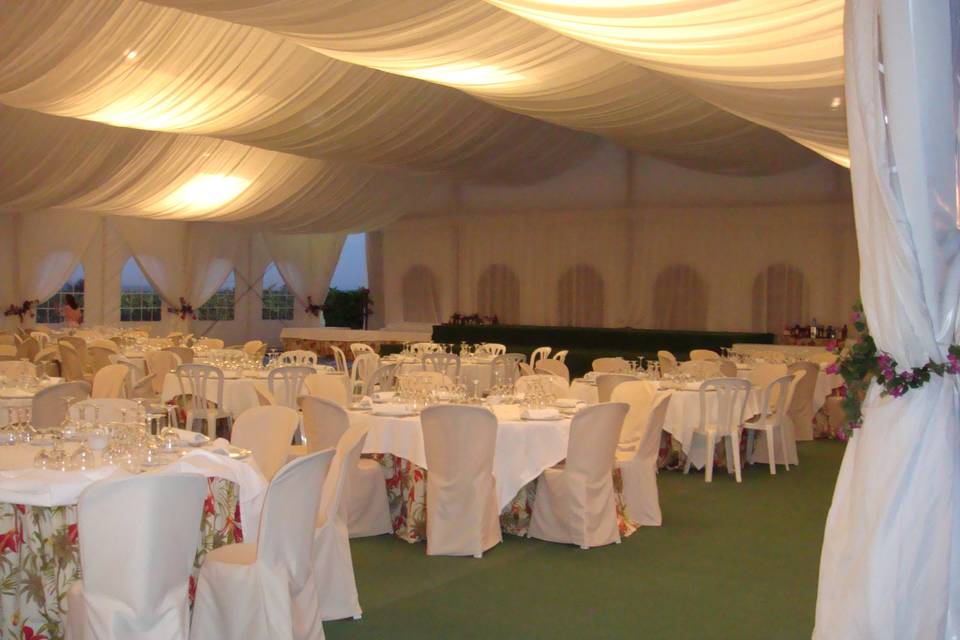 Carpa de boda de noche