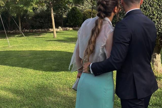 Recogido de invitada de boda