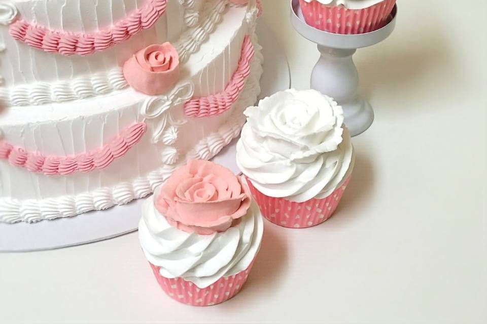 Wedding fake cupcakes
