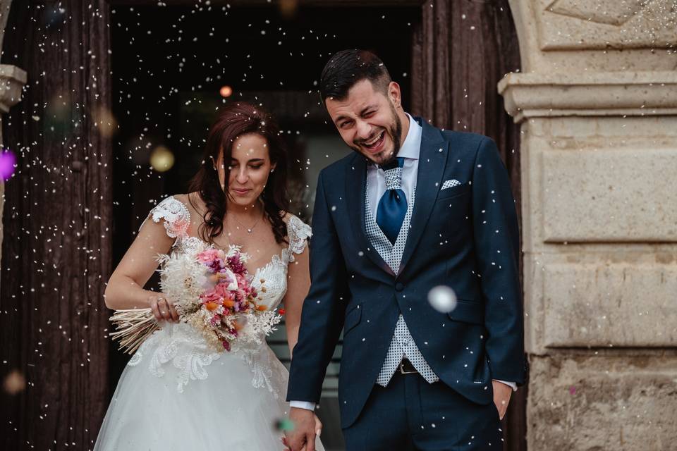 Salida de los novios