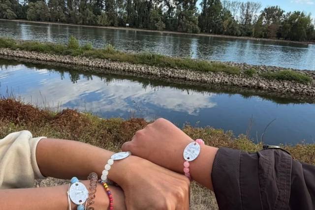 Pulsera nácar con reflexiones