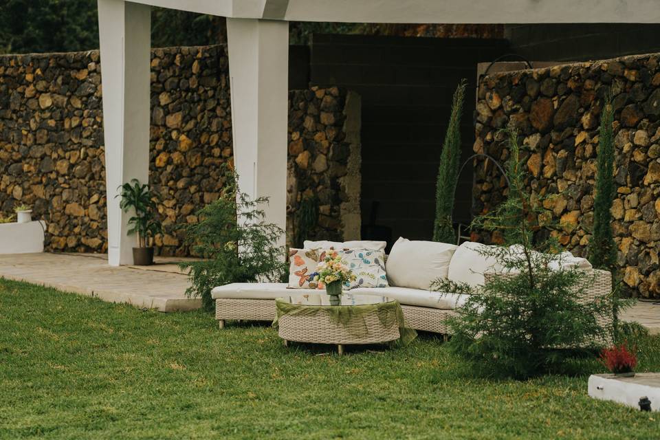 Terraza zona de piscina