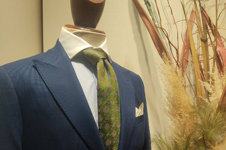 Traje y complementos