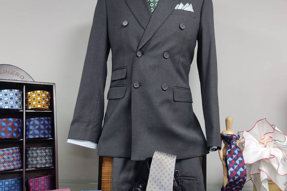 Traje y complementos