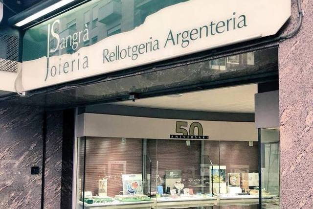 Entrada de la tienda