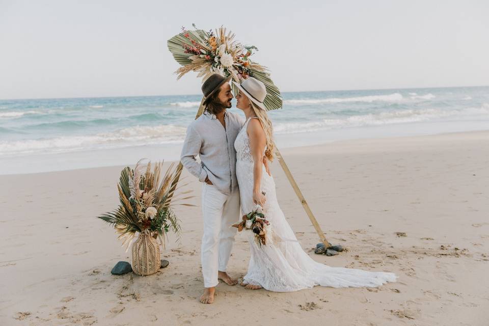 Boda elopement en la playa