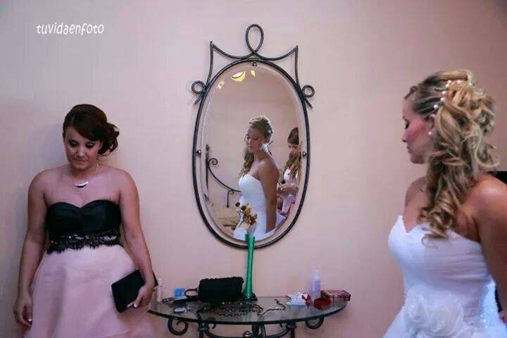 Maquillando novia