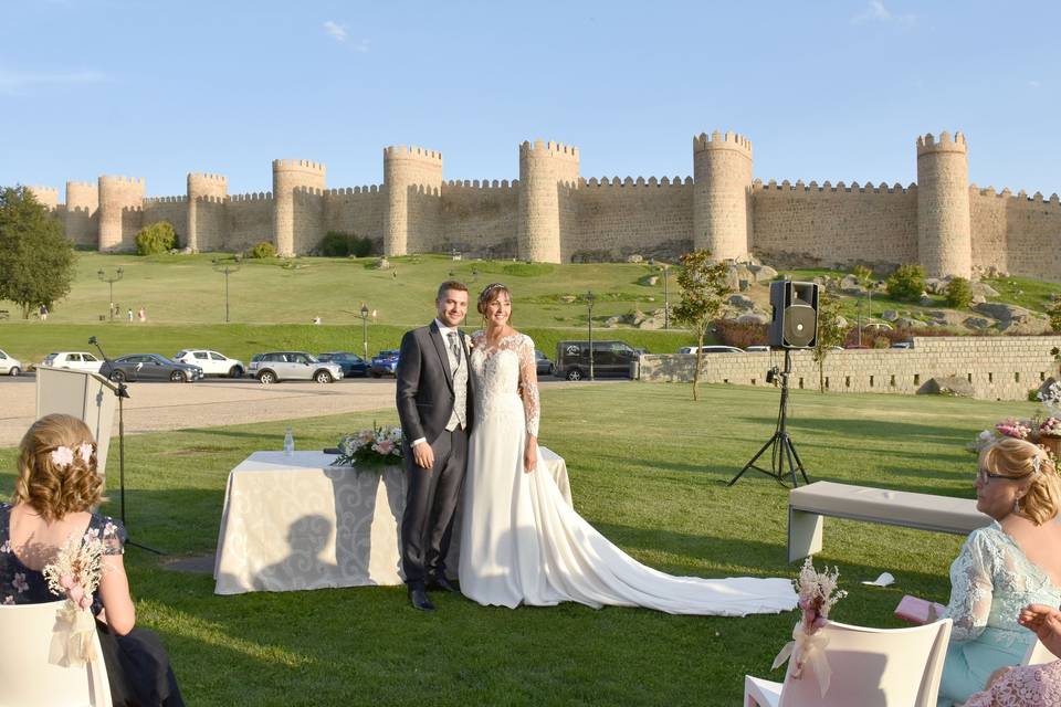 Novios en avila