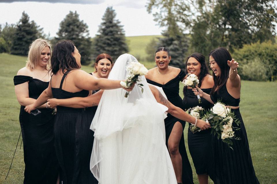 La novia con sus damas de honor