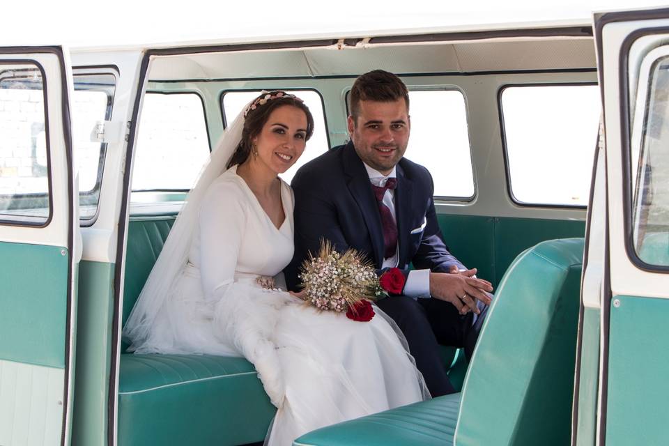 Wedding Bus
