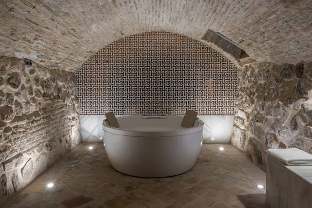 Cueva con Jacuzzi