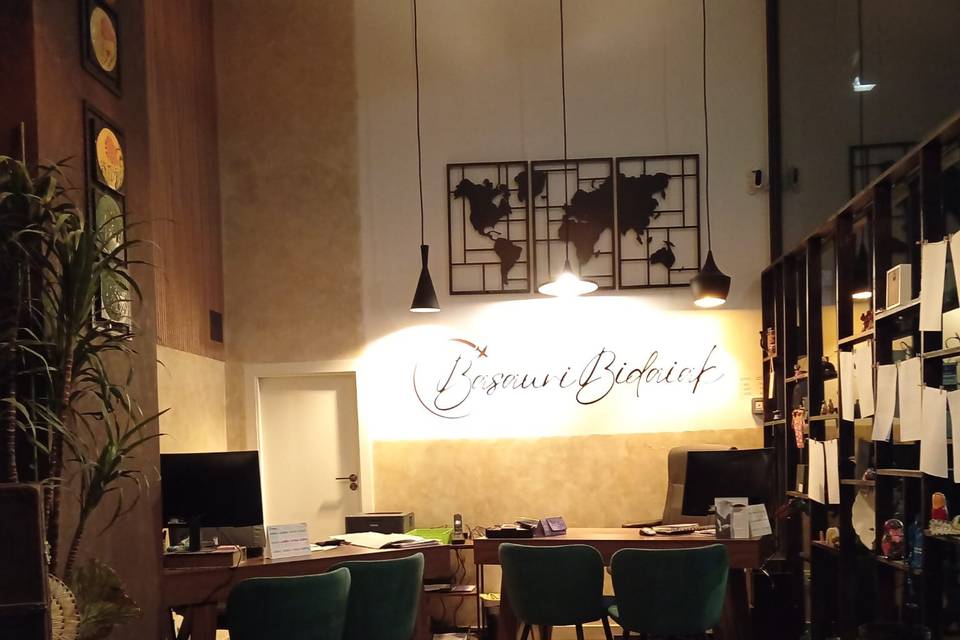 OFICINAS BASAURI BIDAIAK