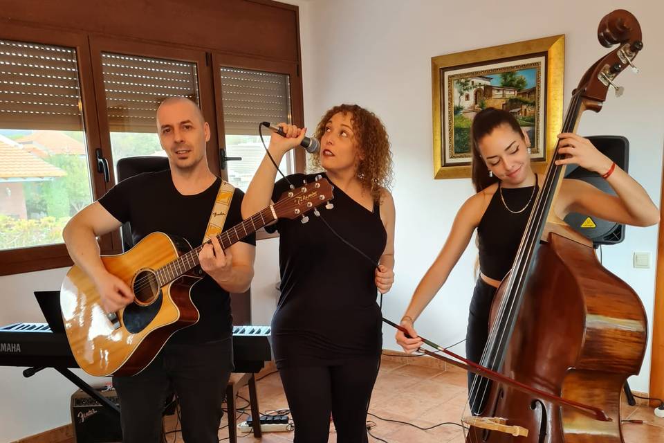 Loveacusticband