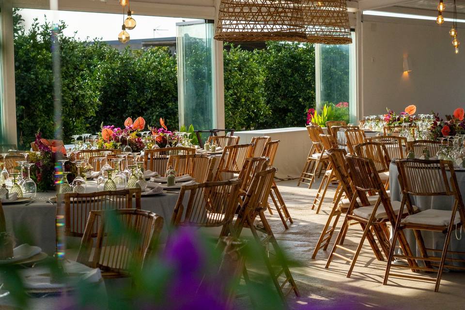 Salon paraq mas de 200