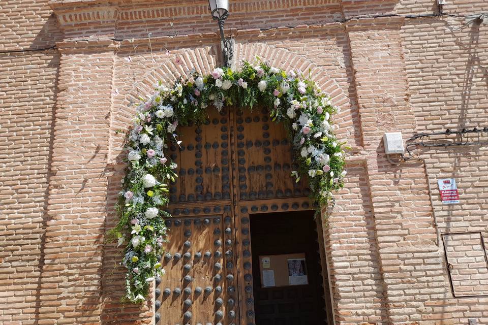 Puerta de la iglesia