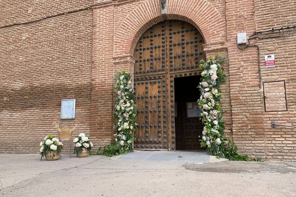 Puerta de la iglesia