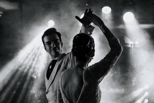 BAILE