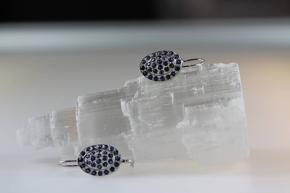 Pendientes oro blanco y zafiro