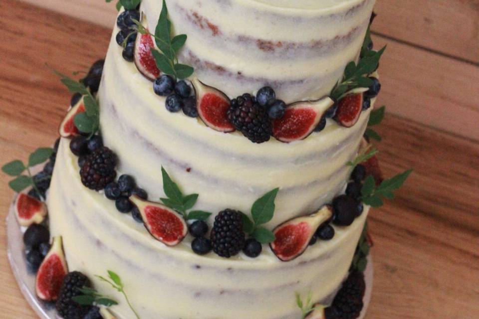 Naked cake decorado con fruta