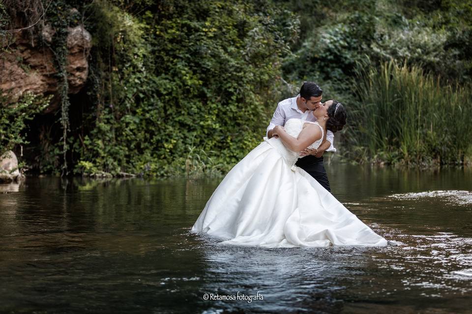 Postboda en Navajas