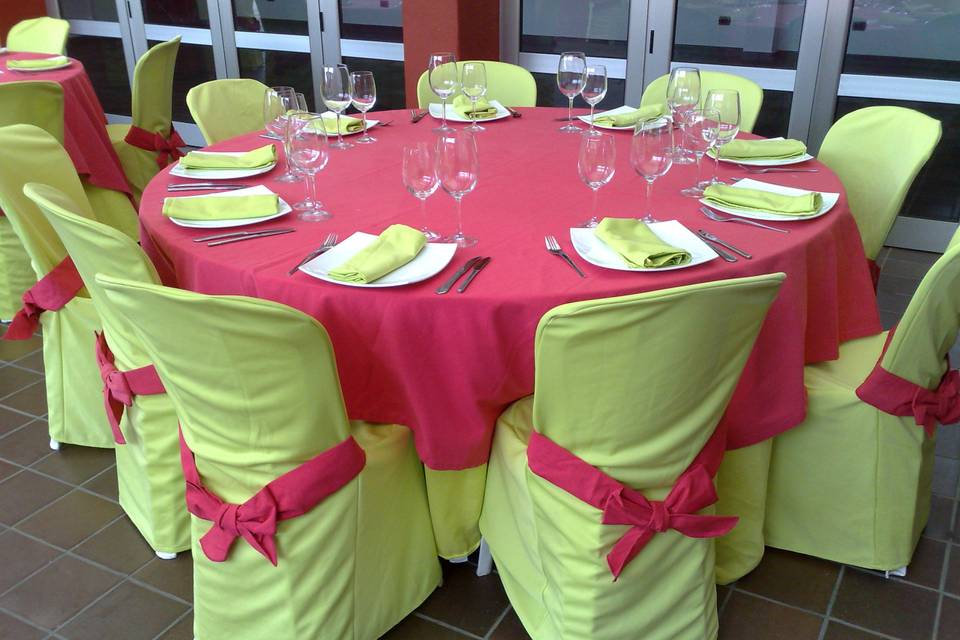 Pistacho y fucsia