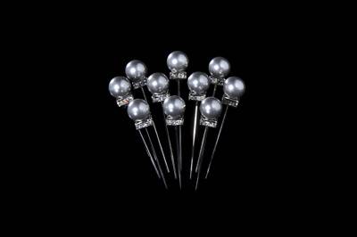 Alfiler Gris Metal 02