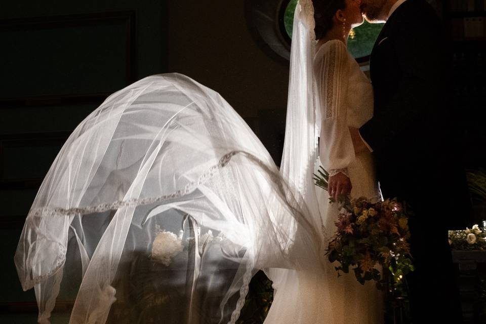 Ese velo al viento, Almeria J&