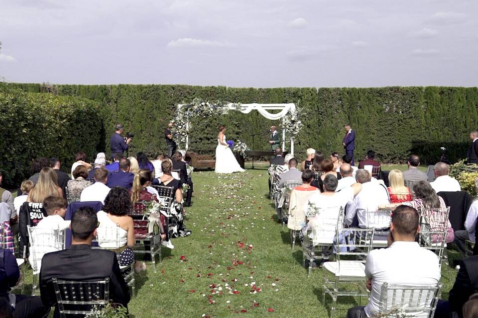 Boda civil exterior