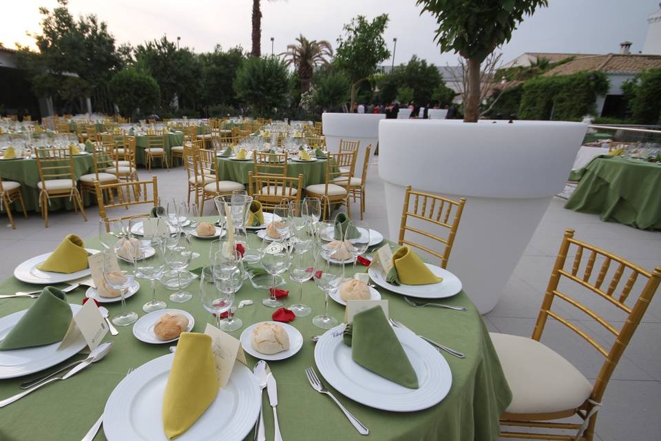 Jardines y Cortijo Caballo Blanco