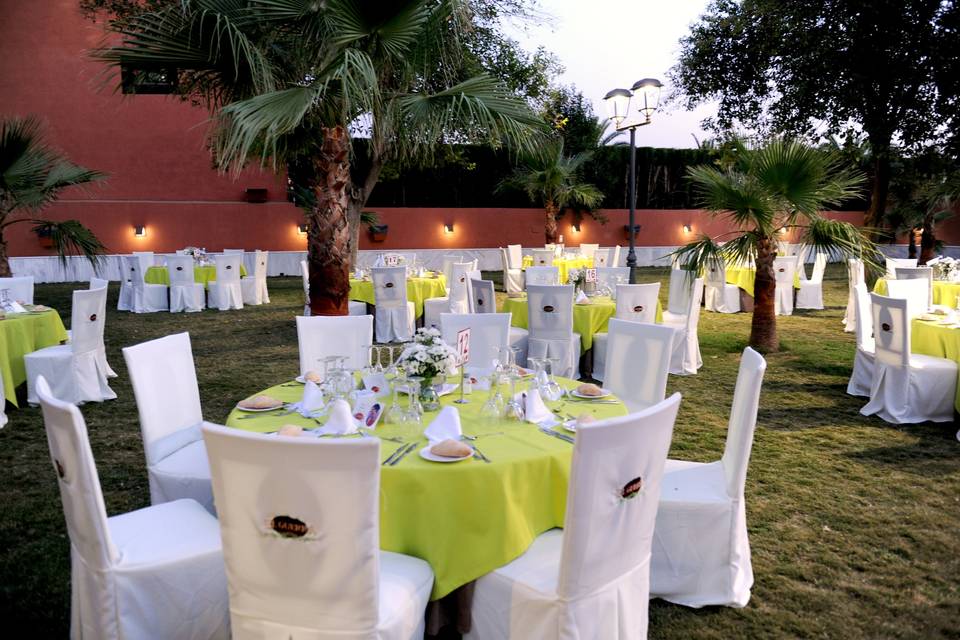 Banquetes en el jardín