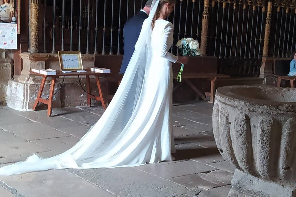 Ana entrando en S. María