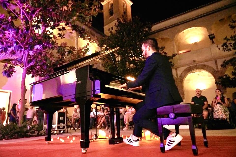 Pianista Miguel Ángel