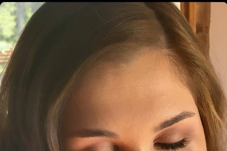 Maquillaje y peinado de novia