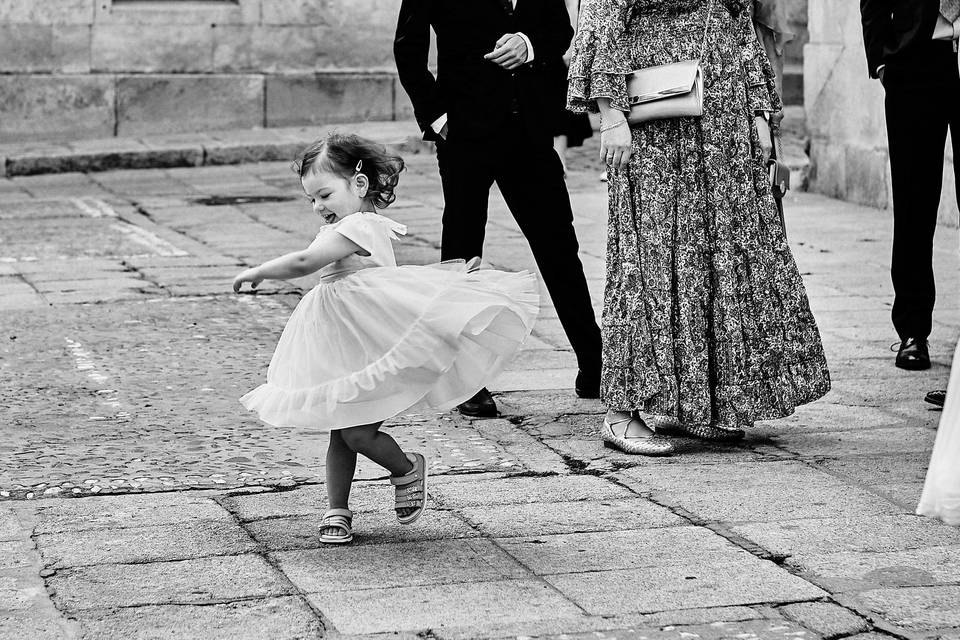 Niña bailando