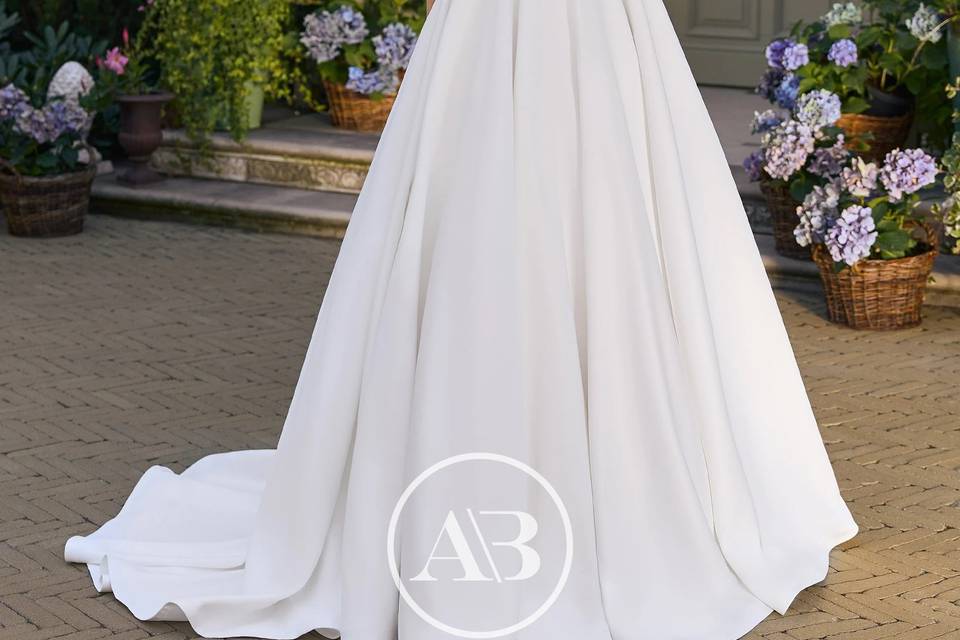 1151a- Angela Bianca