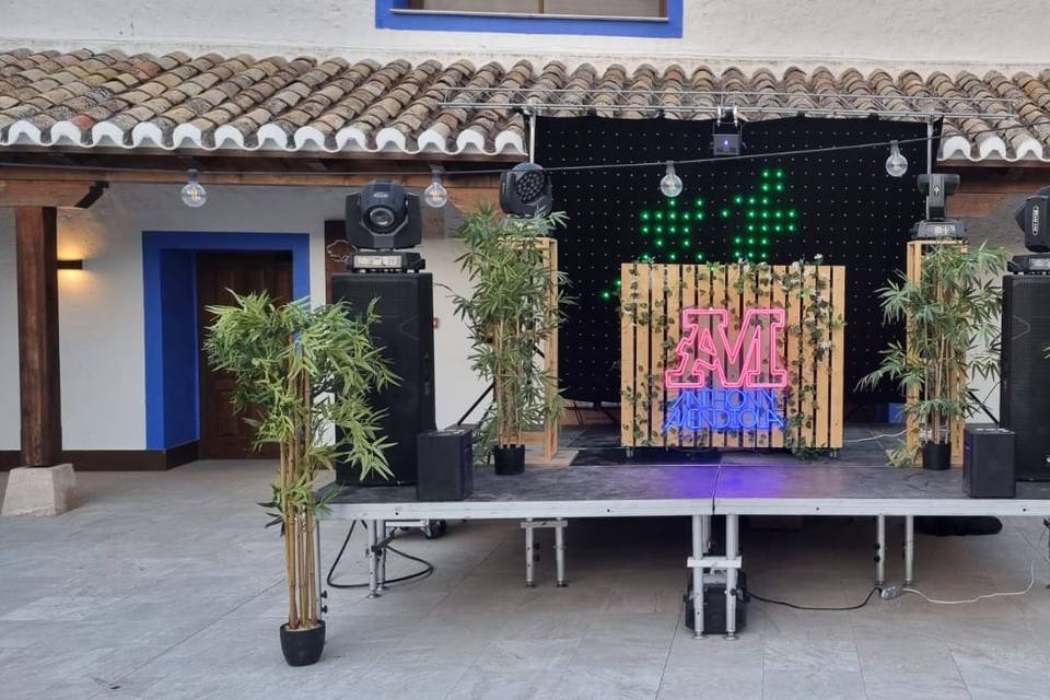 Tropical + escenario