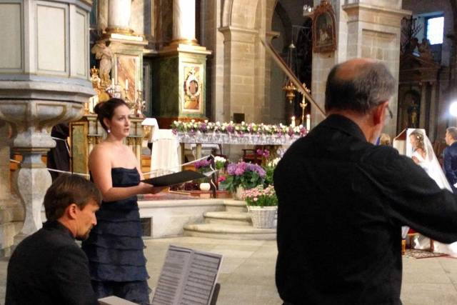 Cantante para la iglesia