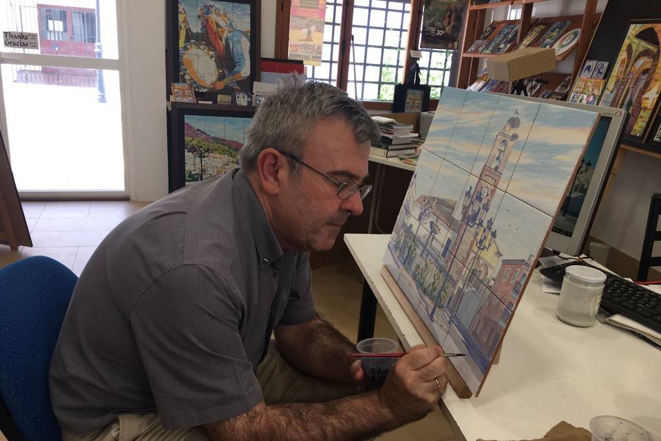 José Angulo pintando